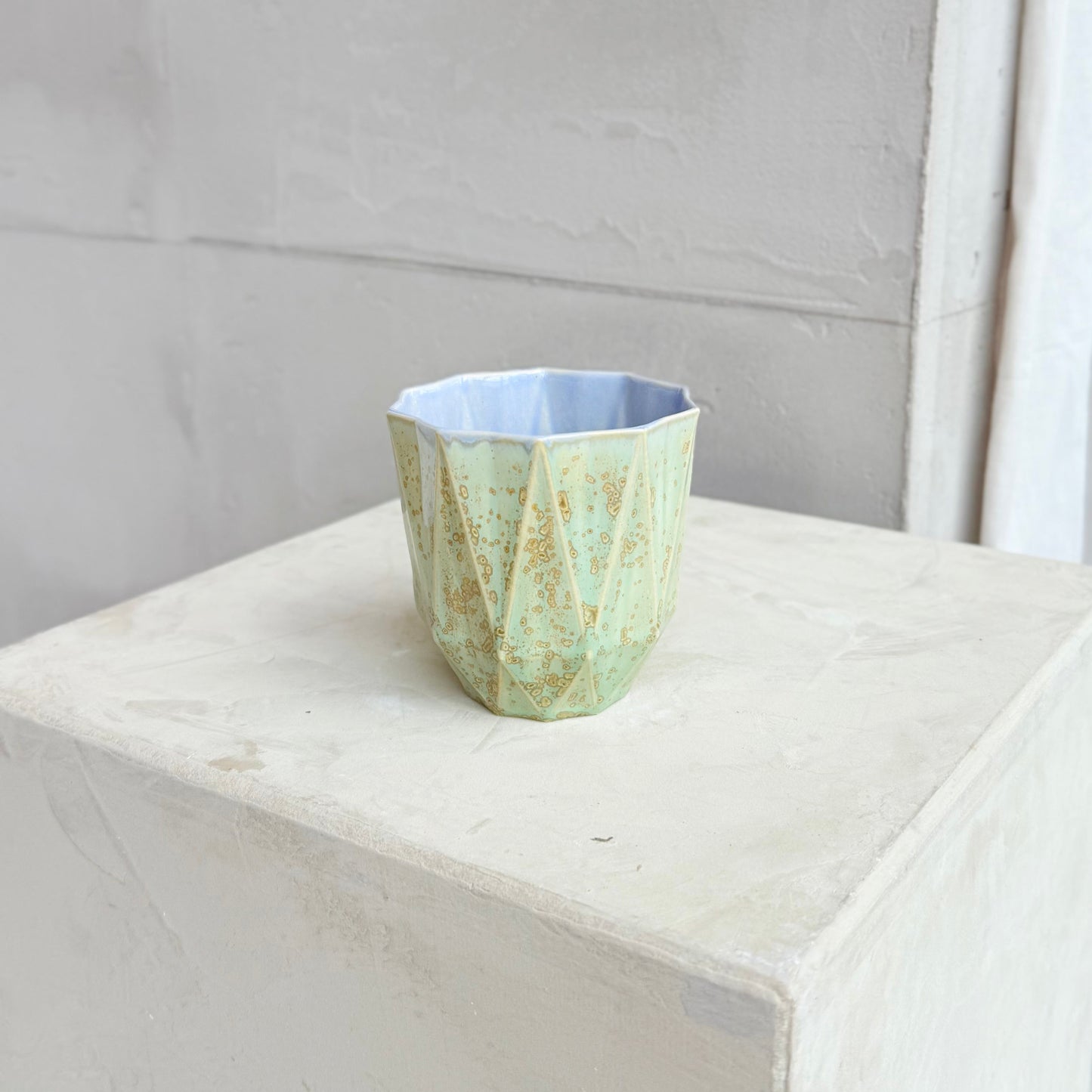 Medium Poly Cup 'Minted Lilac'