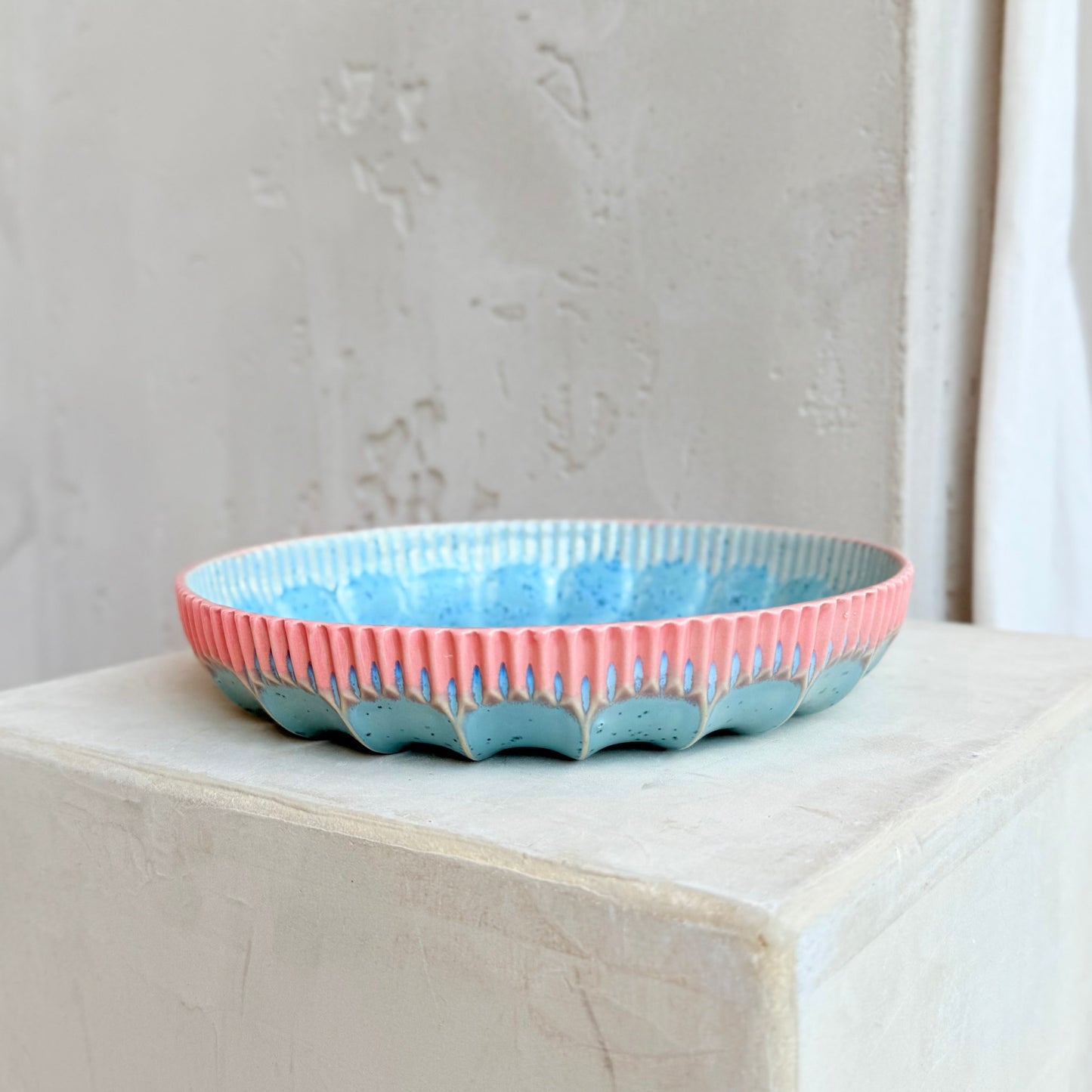 Bloom Plate 'Coral Bay'