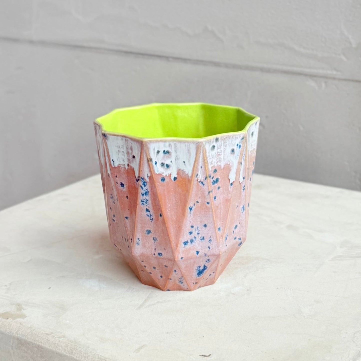 Medium Poly Cup 'Lime Blush'