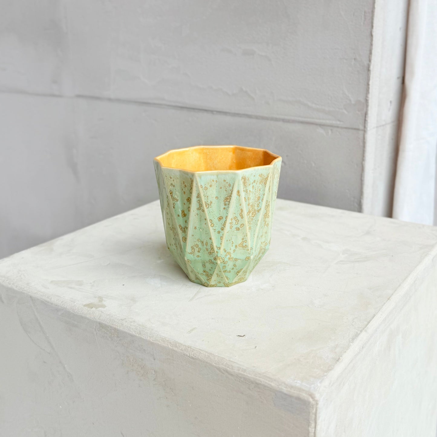 Medium Poly Cup 'Spring Glow'