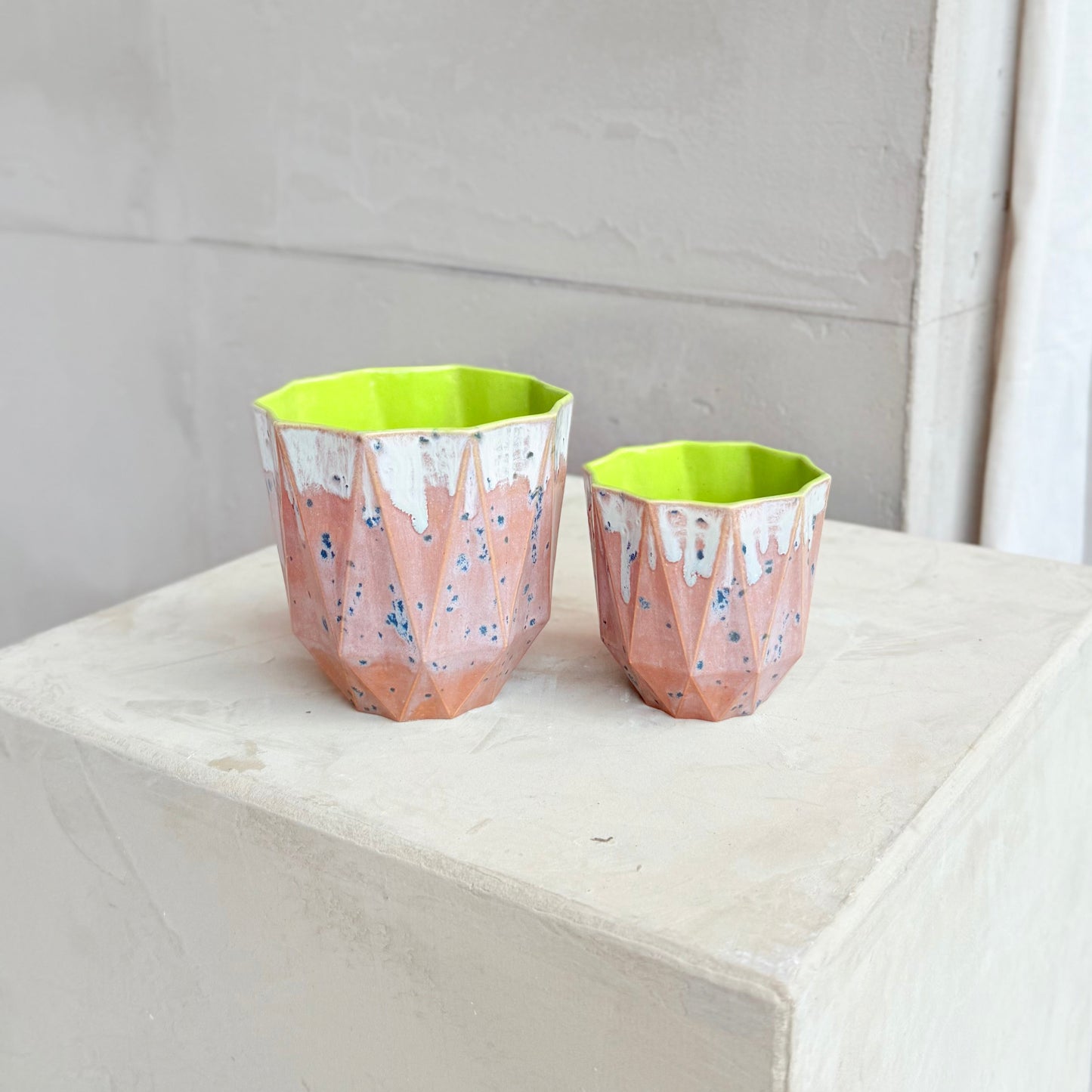 Medium Poly Cup 'Lime Blush'