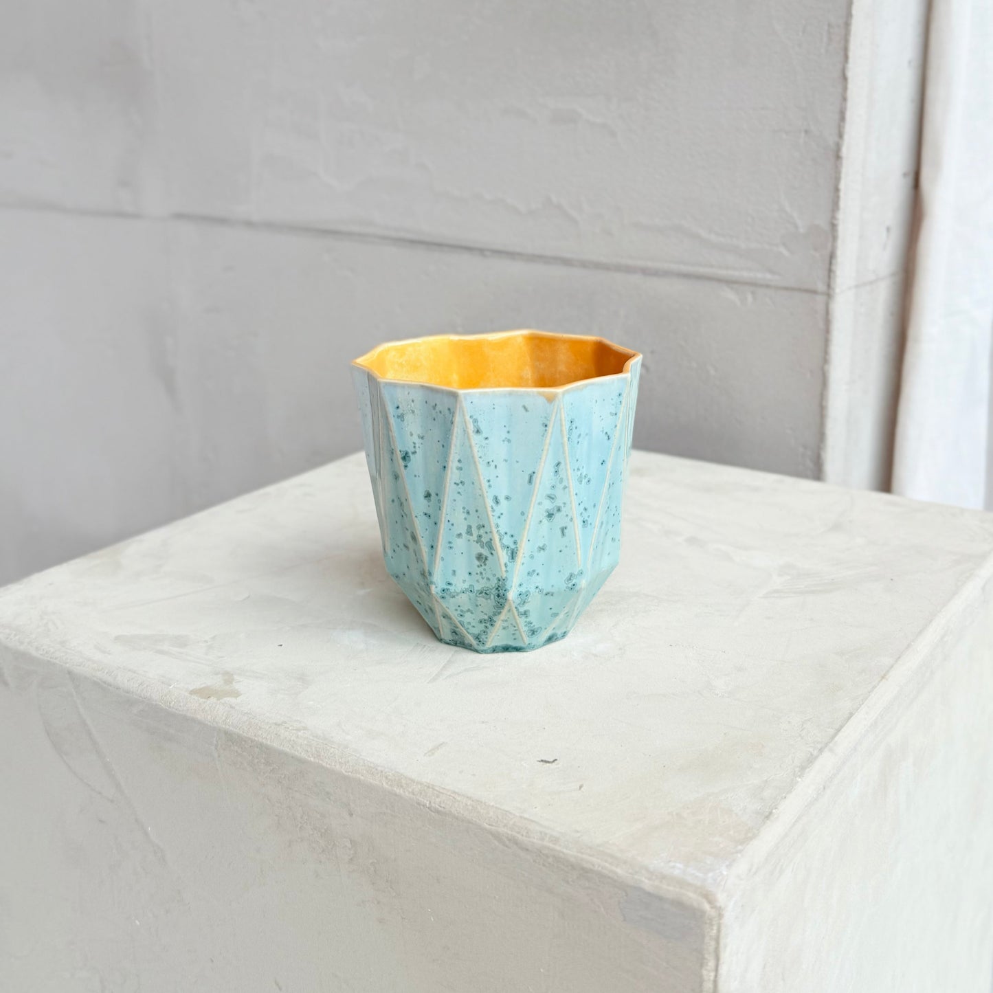 Medium Poly Cup 'Amber Sky'