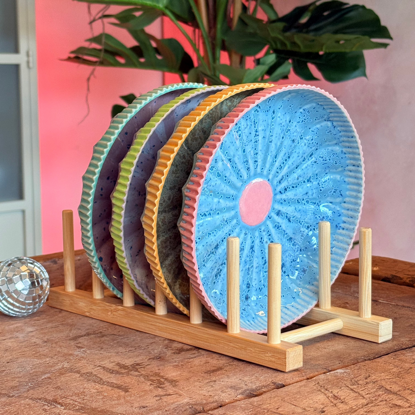 Bloom Plate 'Coral Bay'